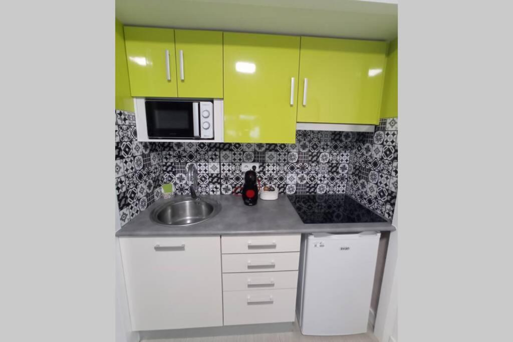 Apartamento Con Piscina A 2 Minutos De La Playa!!! Lloret de Mar Exterior photo
