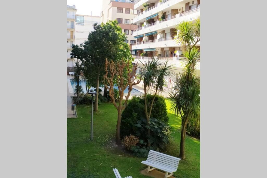 Apartamento Con Piscina A 2 Minutos De La Playa!!! Lloret de Mar Exterior photo